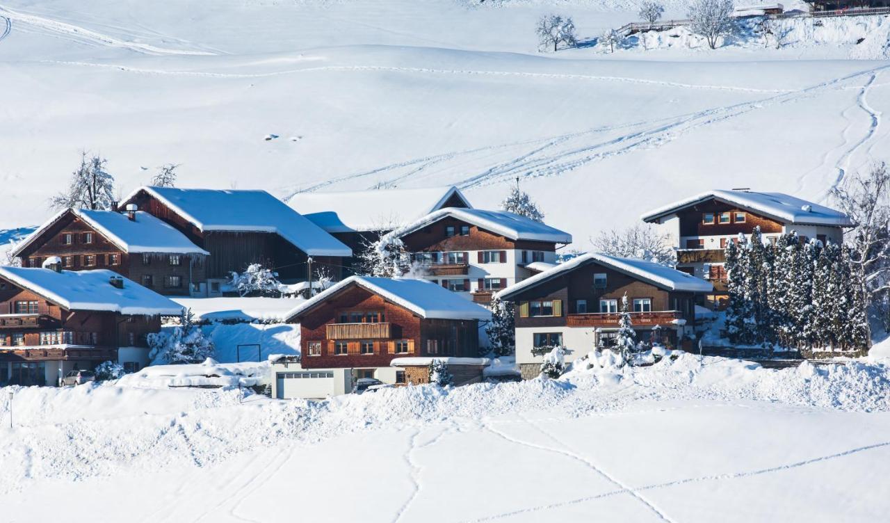 Haus Elfriede Apartamento Schwarzenberg im Bregenzerwald Exterior foto